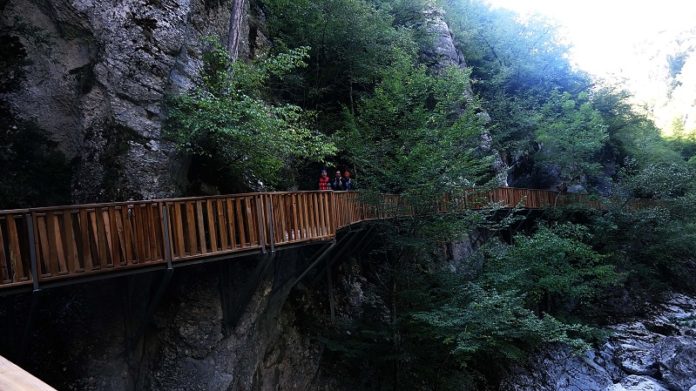 Horma Kanyonu'na engelli yolu yapılıyor