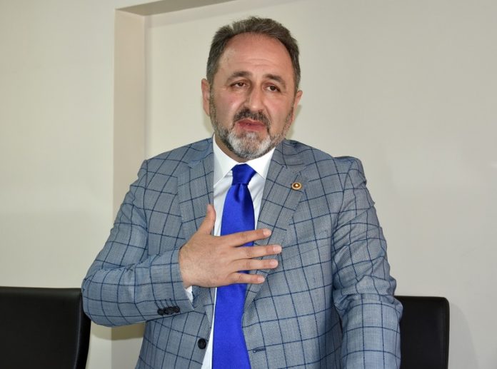 MURAT DEMİR, HAKKINDA ÇIKAN DEDİKODULARA SERT ÇIKTI AK PARTİ 26. DÖNEM KASTAMONU MİLLETVEKİLİ VE İŞADAMI MURAT DEMİR;
