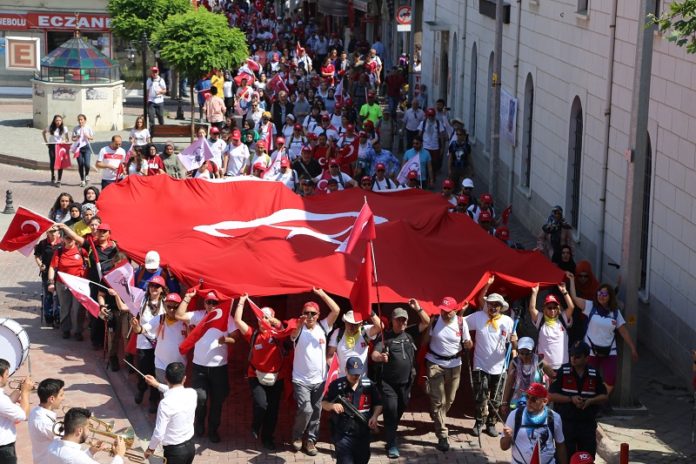 Atatürk ve İstiklal Yolu Yürüyüşü