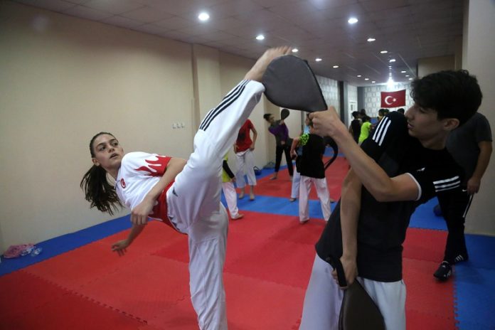 Yaz tatilini değerlendirmek için başladığı sporda dünya şampiyonu oldu
