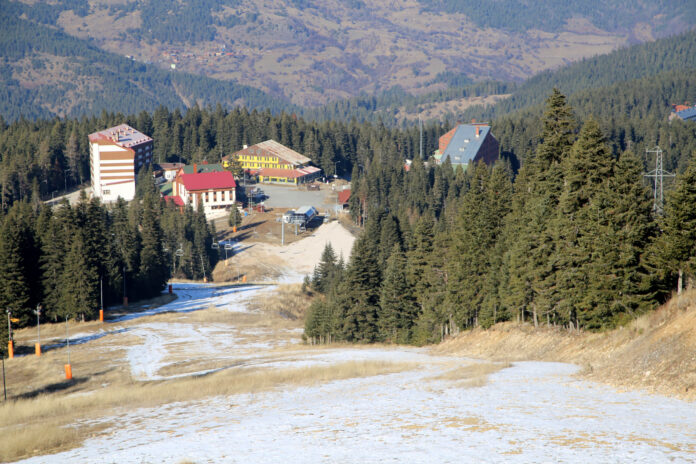 Ilgaz Dağı'ndaki kayak merkezi karsız ve sessiz kaldı