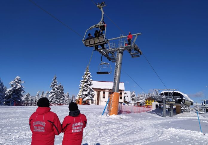 Kastamonu JAK timinden Ilgaz Dağı'nda arama kurtarma tatbikatı
