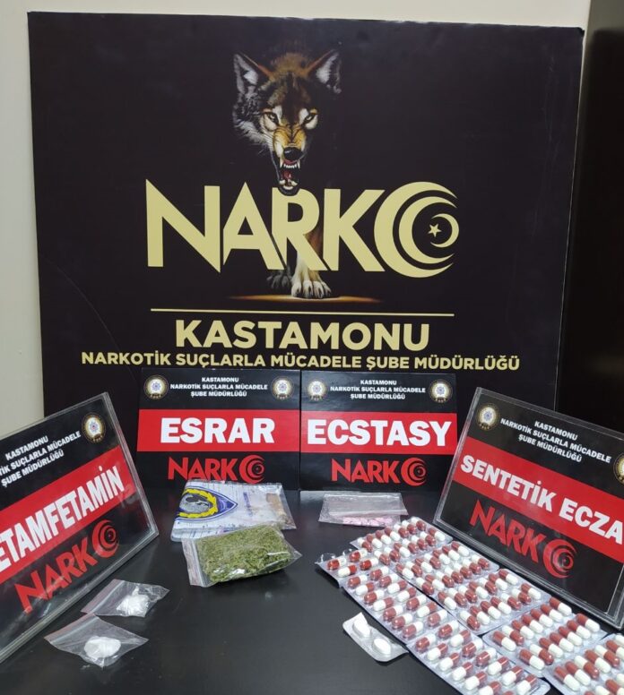 Kastamonu'da uyuşturucu ve kaçakçılık operasyonlarında 4 kişi yakalandı