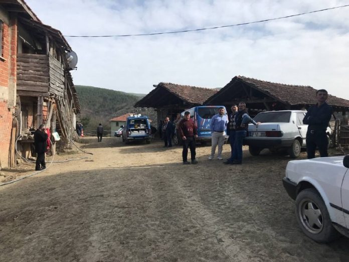 3 AİLE ARASINDA ÇIKAN KAVGADA SİLAHLAR KONUŞTU: 1 ÖLÜ, 2 AĞIR YARALI
