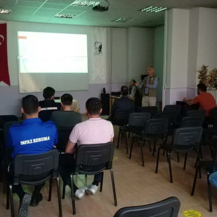 KASTAMONU'DA AVCILARA EĞİTİM VERİLDİ