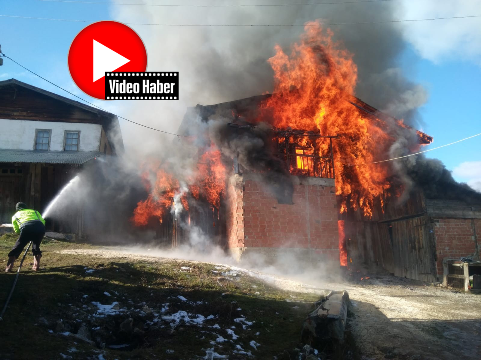 Daday ve Cide’de  yangın felaketi