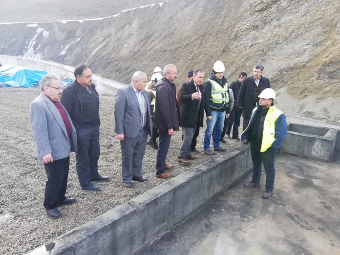 Belediye Başkanı Uçar atık sızıntısı olan maden bölgesinde inceleme yaptı