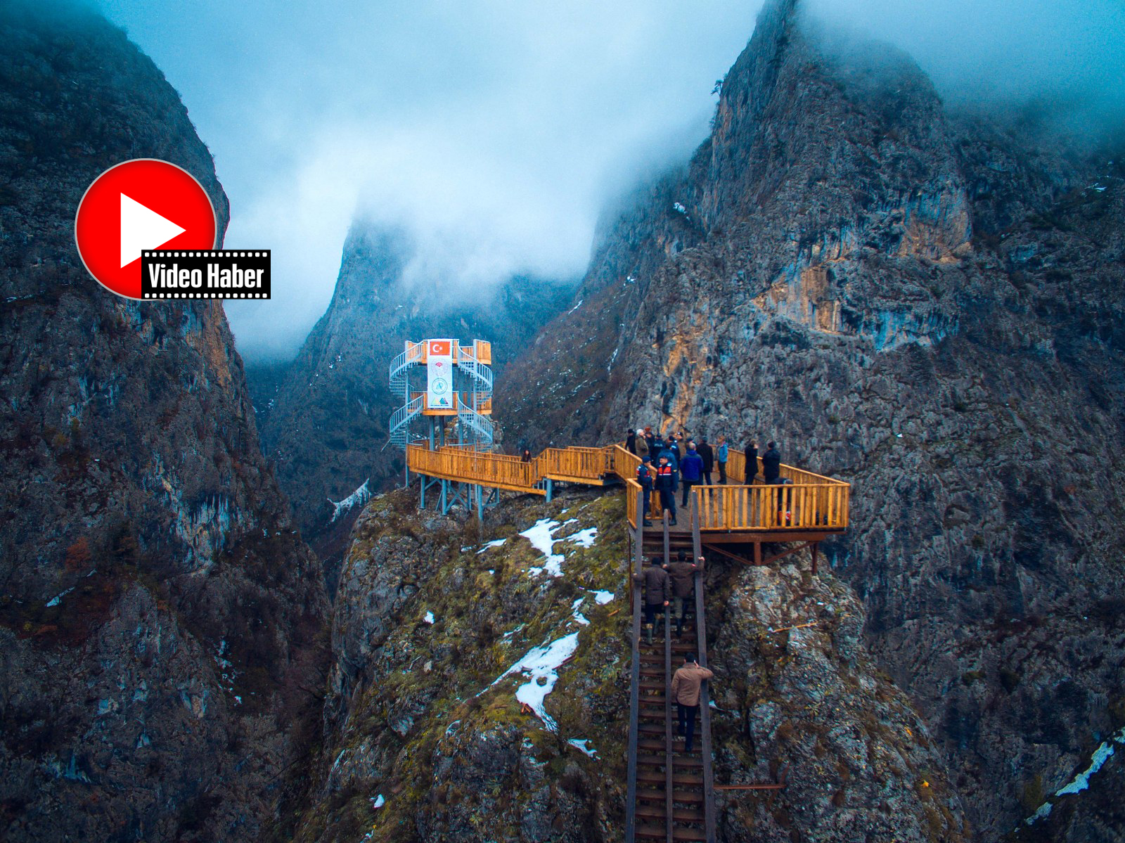 Valla’ya kuşbakışı