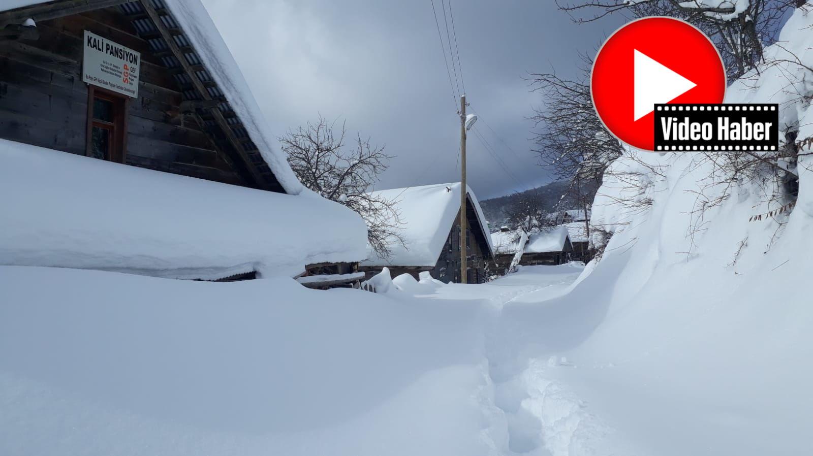 Bir yağdı, pir yağdı