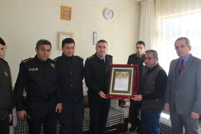 ÇIĞ ŞEHİDİNİN BERATI AİLESİNE VERİLDİ