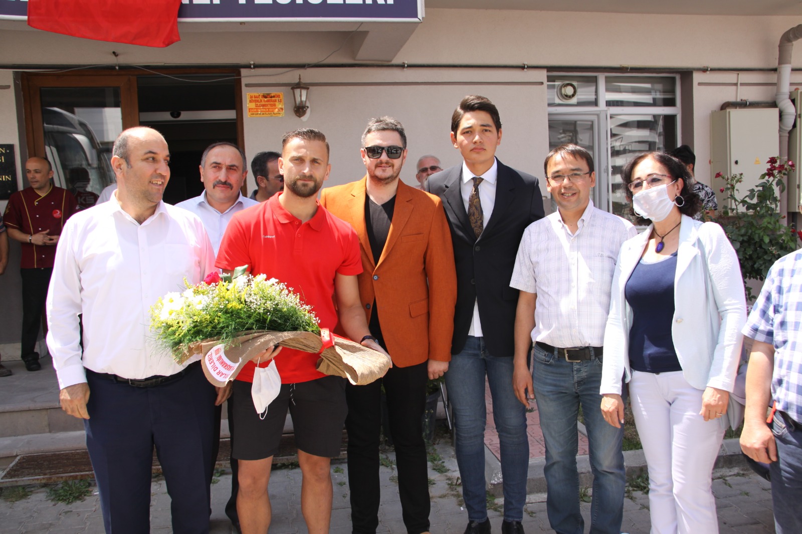 Milletvekili Baltacı, takımı tesislerden uğurladı; “Kalbimiz sizinle”