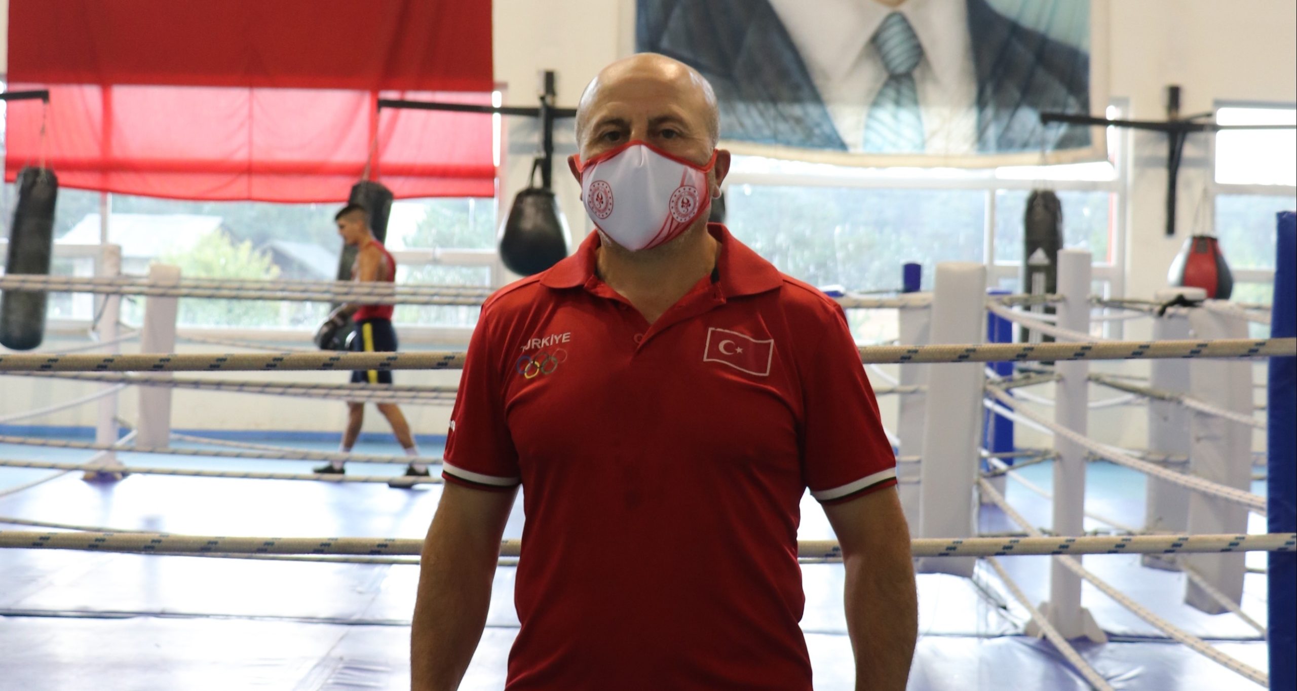 Koronavirüsü yenen Boks Milli Takımı’nın başantrenörü Dumlupınar antrenmanlarda temkinli