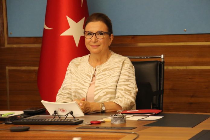 TİCARET BAKANI PEKCAN, 'KOOPERATİFLEŞME YOLUNDA KADIN ZİRVESİ ÇALIŞTAYI'NA KATILDI TİCARET BAKANI PEKCAN: