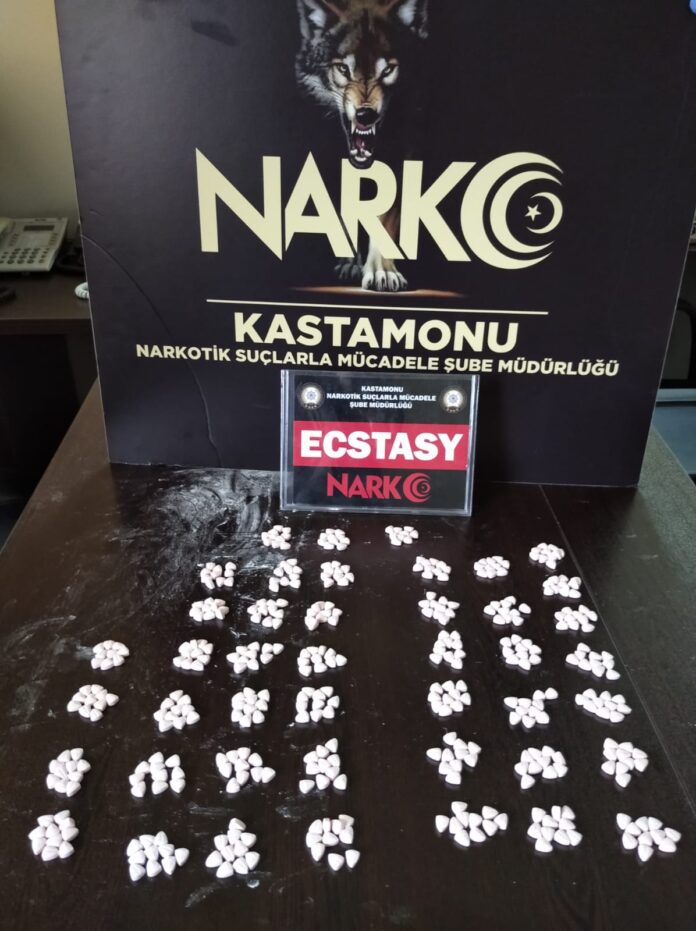 Kastamonu'da uyuşturucu operasyonunda yakalanan 1 kişi tutuklandı