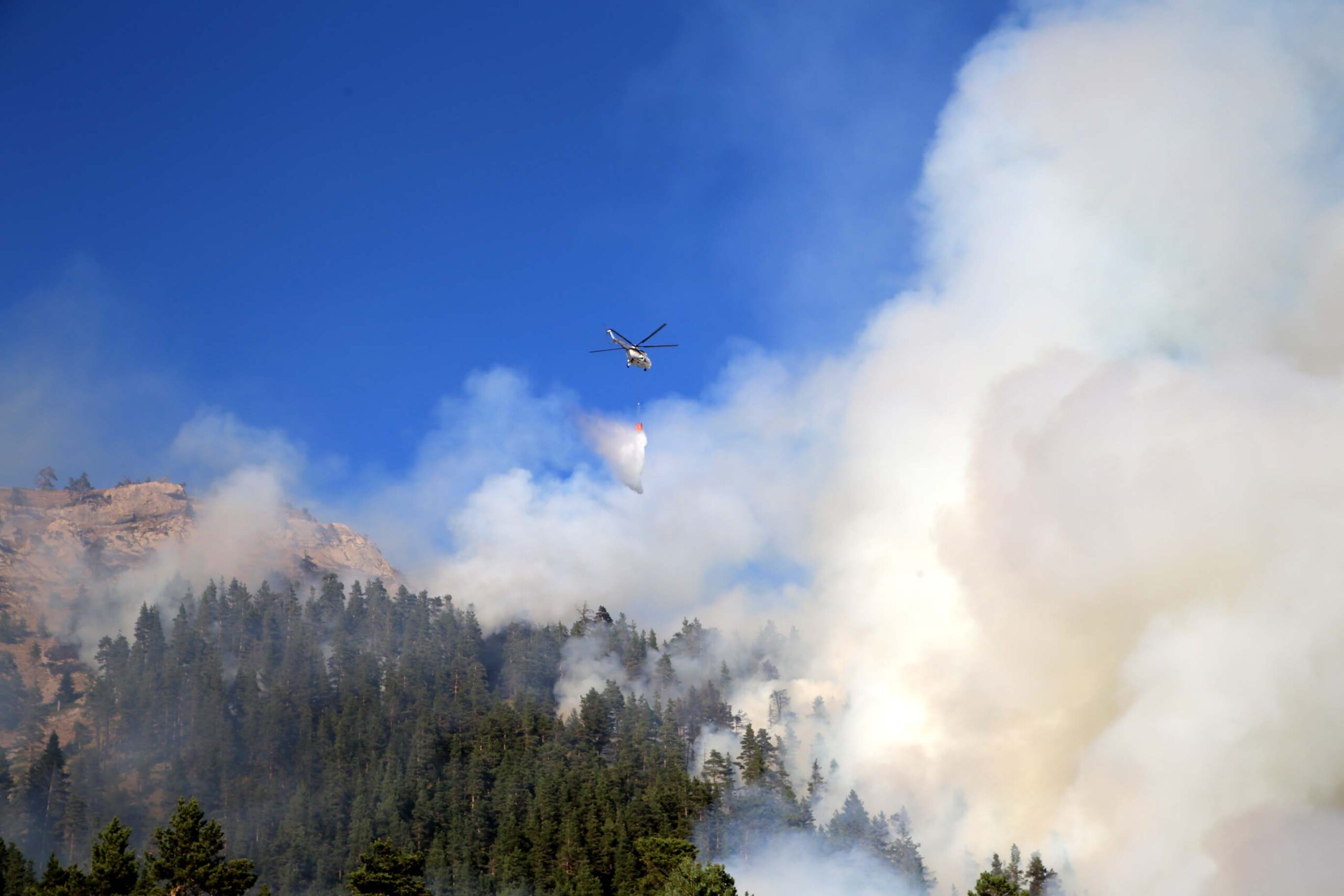 Yaralıgöz’de büyük yangın