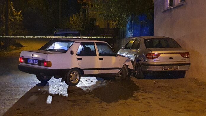 OTOMOBİLİYLE SEYİR HALİNDEYKEN SİLAHLI SALDIRIYA UĞRAYAN ŞAHIS HAYATINI KAYBETTİ