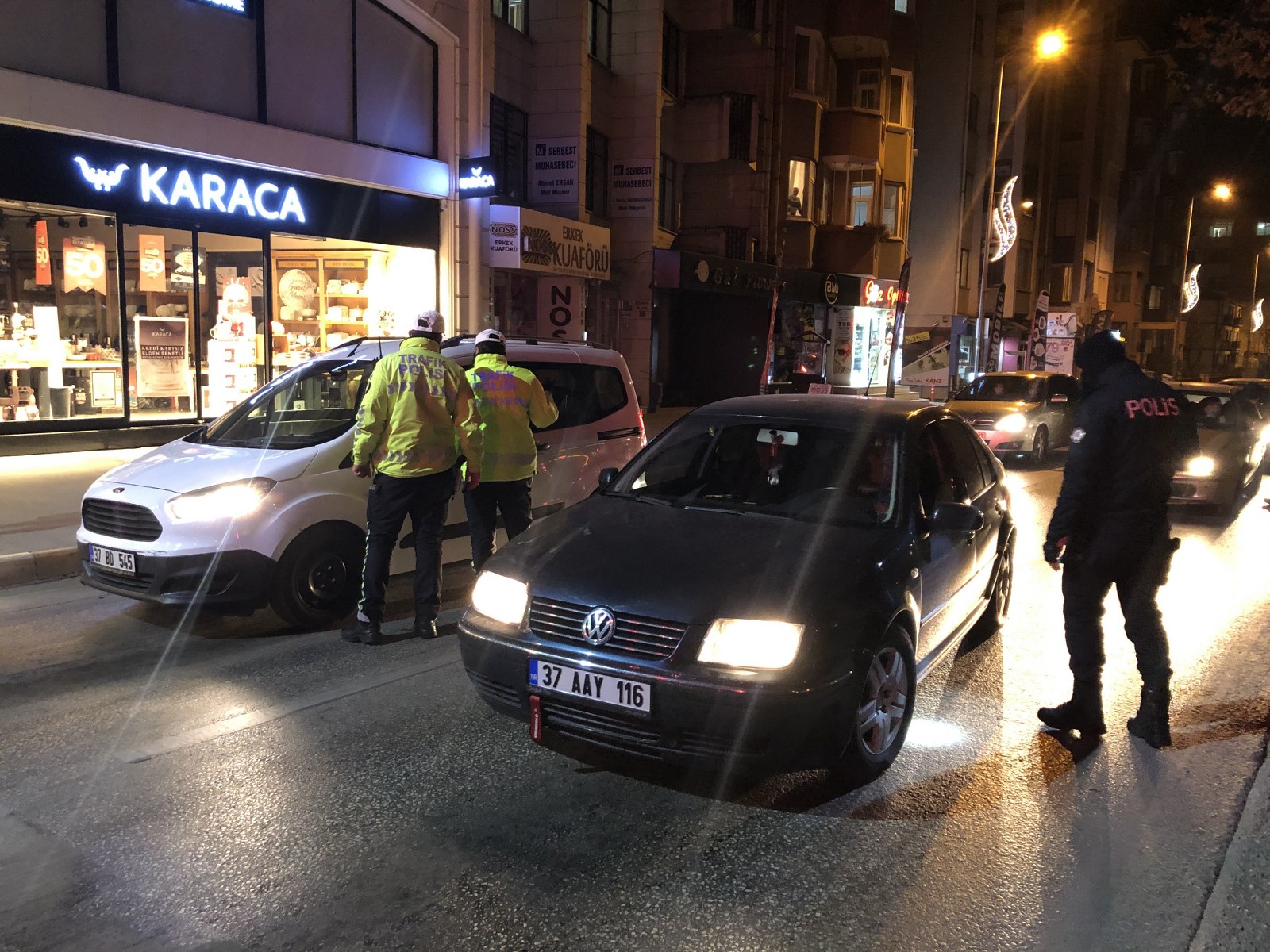 Sokağa çıkma yasağı denetimleri