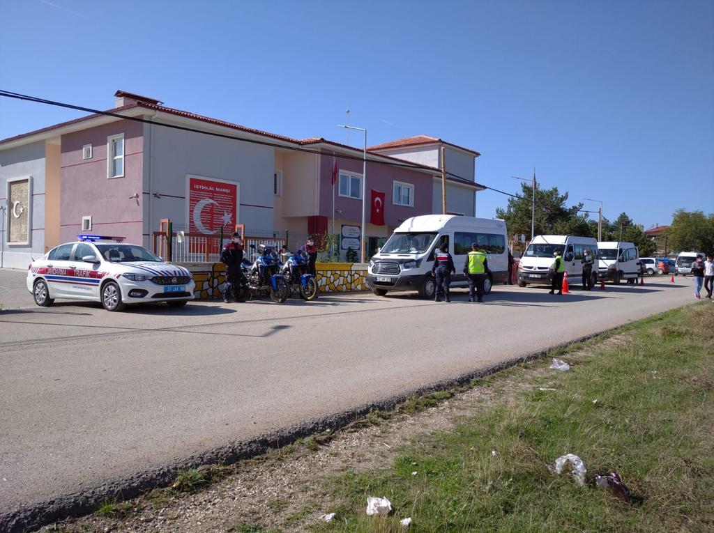 Okul  servislerine  denetleme