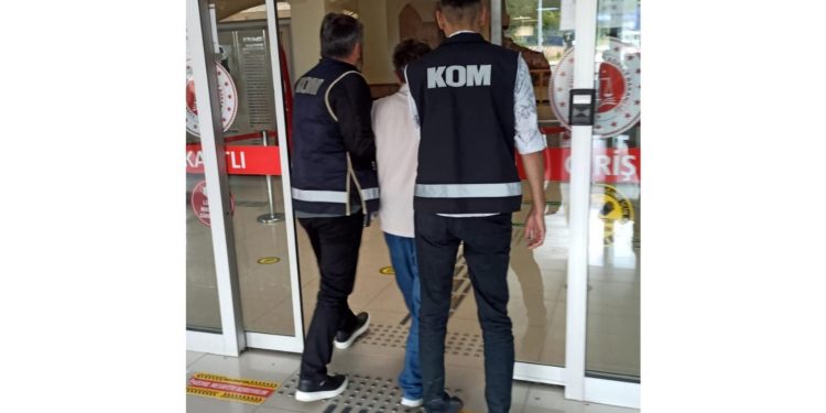 Silah kaçakçılığı operasyonunda yakalanan zanlı tutuklandı