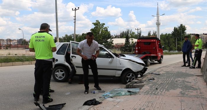 Kuzeykent’te kaza: 2 yaralı