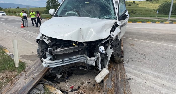 Doğu Çevre Yolu Tosya kavşağında kaza