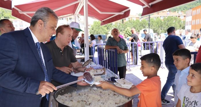 Asırlık pilav şöleni