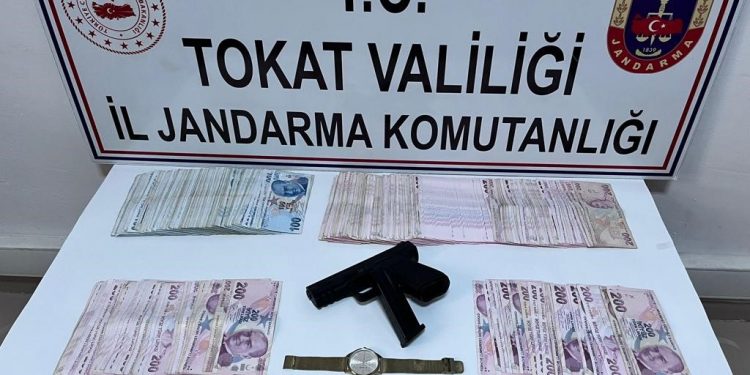 Taşköprü’den de tabanca çalmışlar