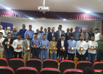 İhlas Vakfı Sıla Öğrenci Yurdunda mezuniyet sevinci