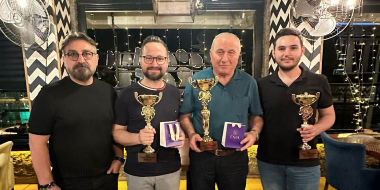 Tavlanın şampiyonu Adil Kalyoncuoğlu