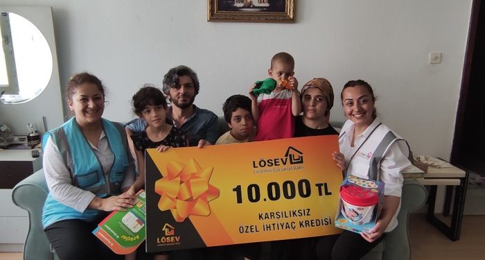 LÖSEV’in bayram çekleri hastalarına can suyu oldu