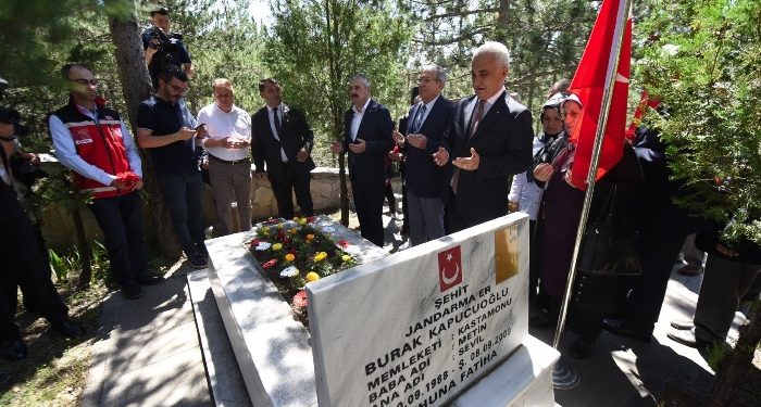 15 Temmuz Demokrasi ve Birlik Günü’nde şehitler anıldı