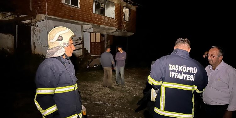 Taşköprü Ersil’de yangın