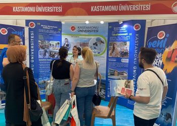 Kastamonu Üniversitesi’ne Üniversite Tanıtım Günleri’nde yoğun ilgi