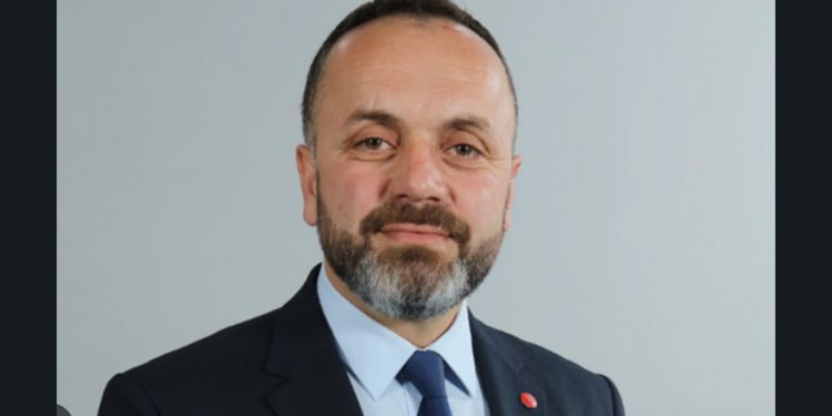 Yalçın’dan hastane eleştirisi ve Üniversite’ye çağrı