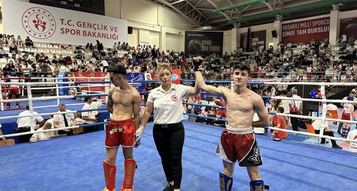 Kick Boks Türkiye Şampiyonası’nda bir altın, iki bronz