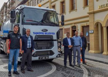 Taşköprü Belediyesi’nden Cide’ye yardım eli