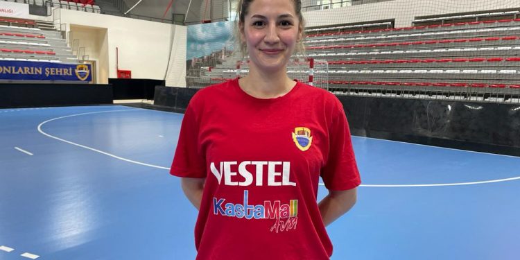 Büşra Işıkhan Belediyespor’da