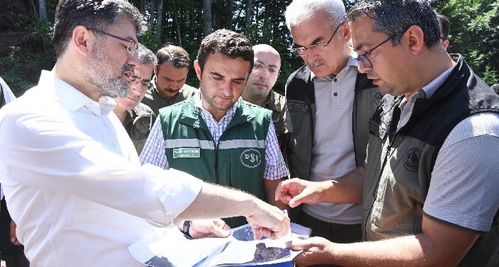 Bakan Yumaklı, Pınarbaşı’ndaki ziyaretlerini sürdürdü