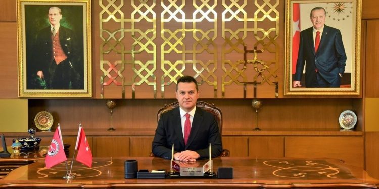 Prof. Dr. Ahmet Hamdi Topal yeniden Kastamonu Üniversitesi rektörü oldu