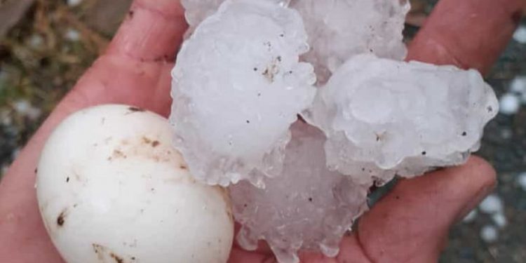 Yumurta büyüklüğünde dolu