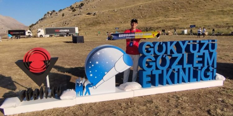 Liseli Eymen’den astronomi deneyimi