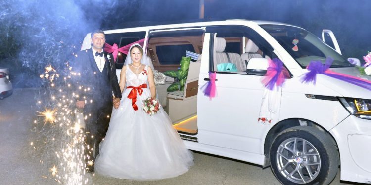 Gürcan ve Kara ailelerinin mutlu günü