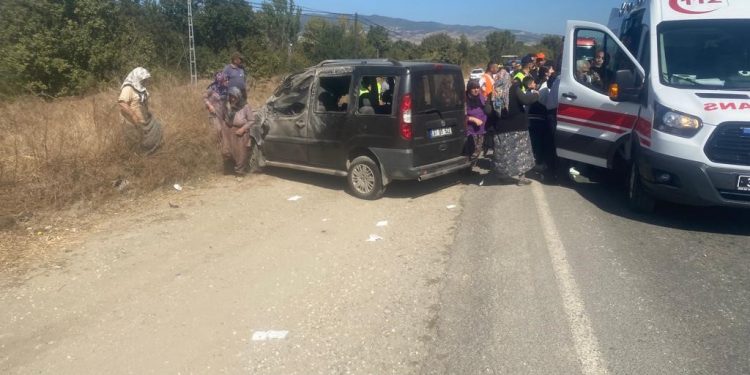 Cezaevi görüşüne gelen aile kaza yaptı