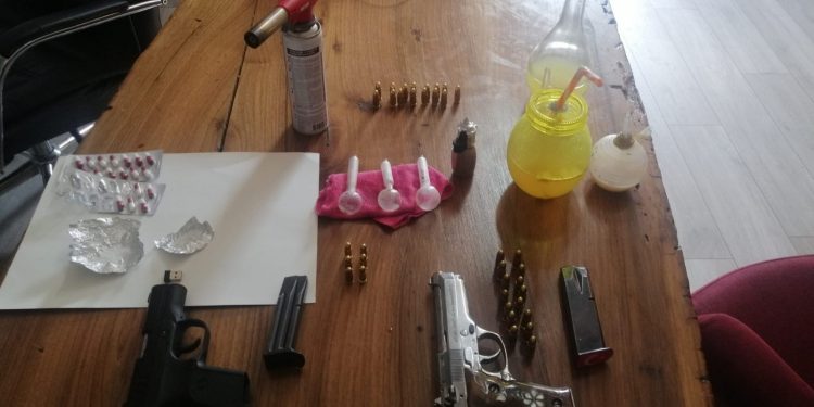 KOM-NARKO’dan eş zamanlı operasyon: 5 gözaltı