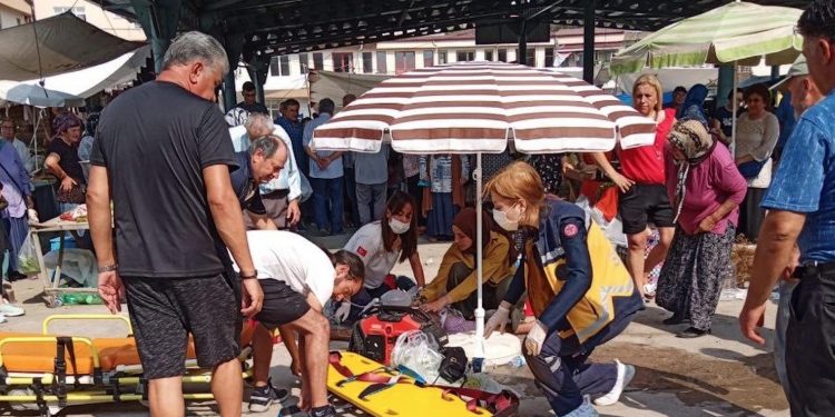 Ecel pazar alışverişinde yakaladı