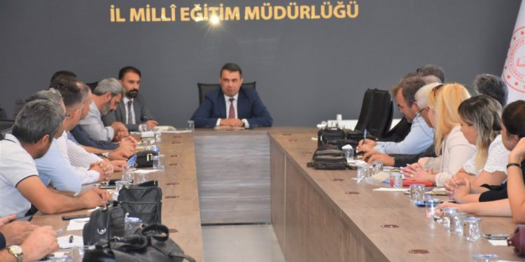 Gümüş, Halk Eğitim müdürleri ile toplandı