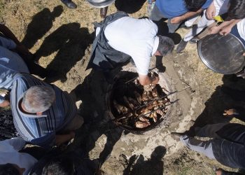 Mescit köyünün asırlık kuyu kebabı geleneği