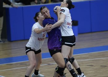 Belediyespor Bursa’da galip