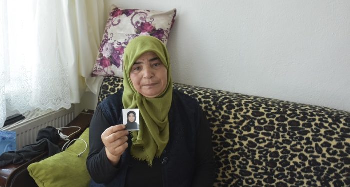 Acılı anne her gün yolunu gözlüyor