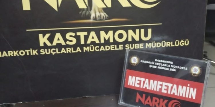 Uyuşturucudan gözaltı